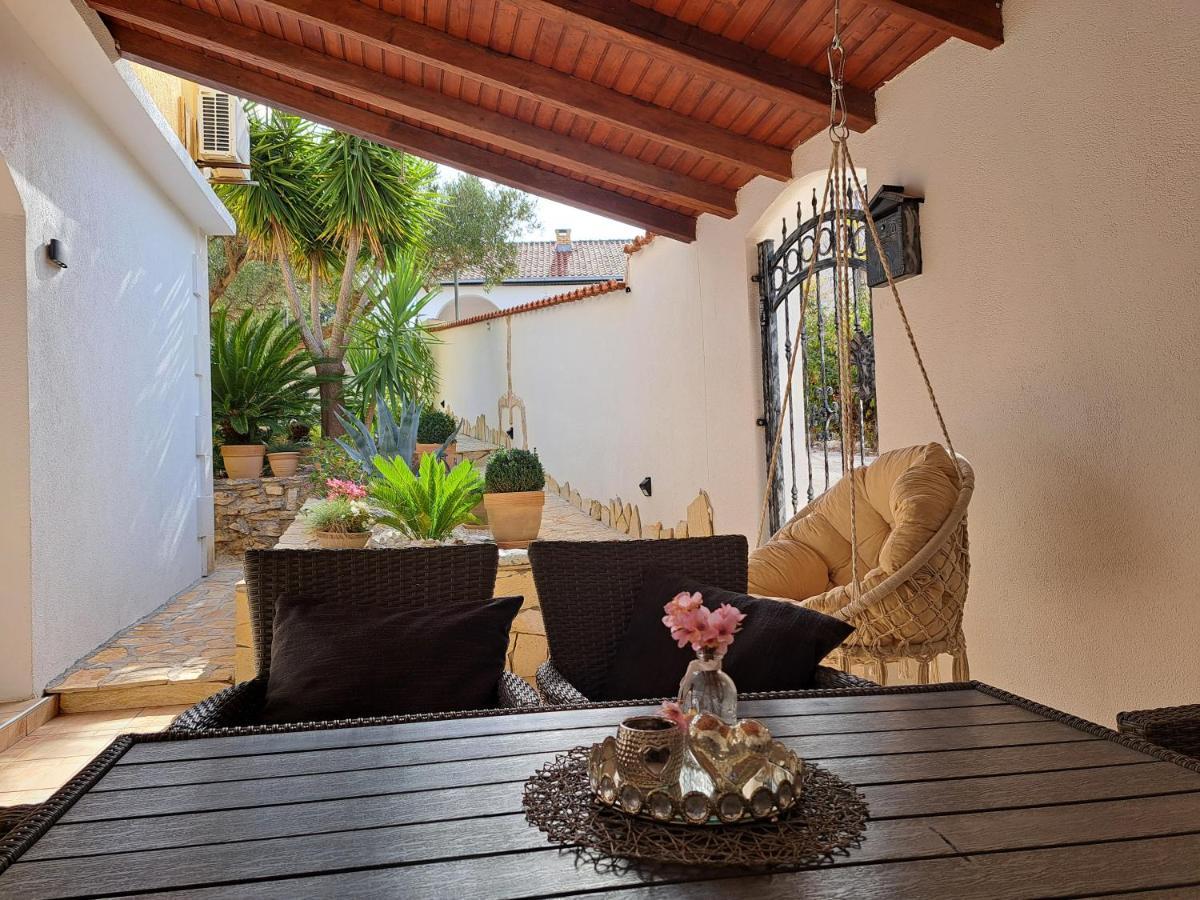 Apartments Brac سوبيتار المظهر الخارجي الصورة