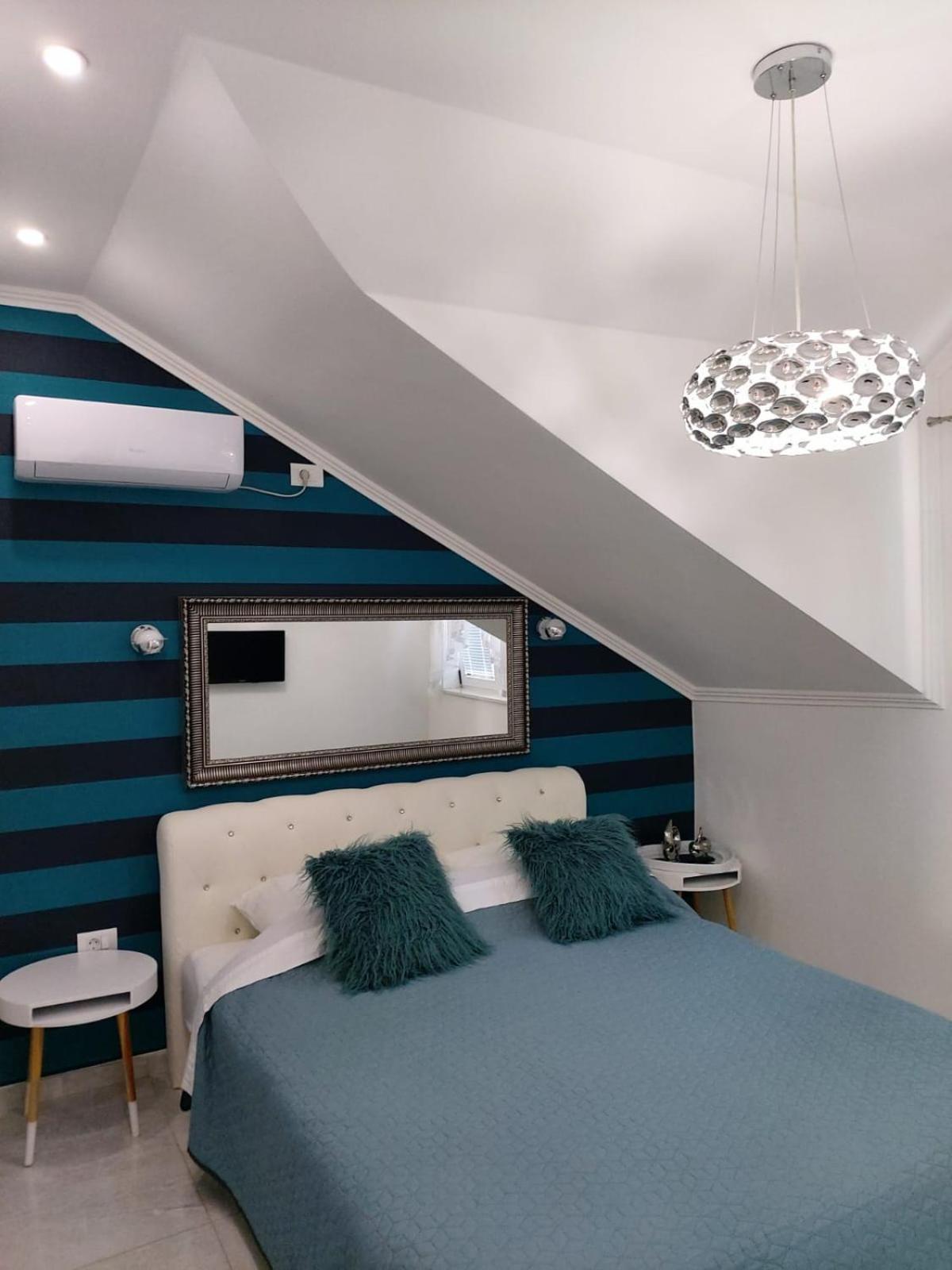 Apartments Brac سوبيتار الغرفة الصورة